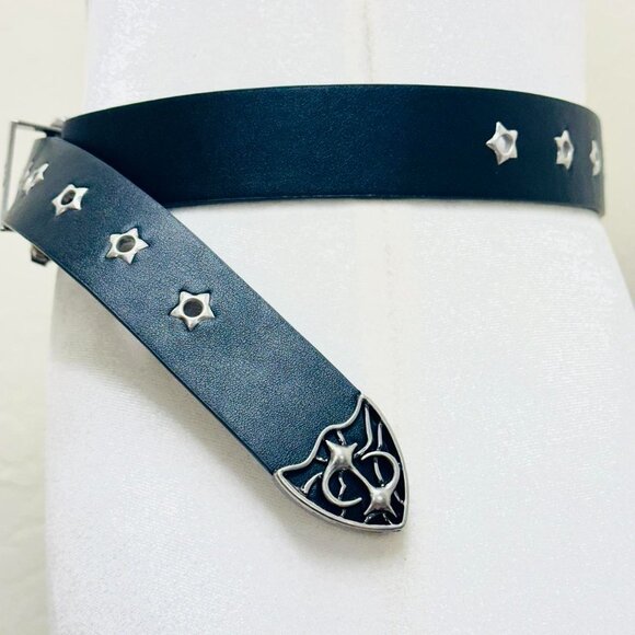 Black and silver gothic belt with anchor buckle and star design - Picture 3 of 3